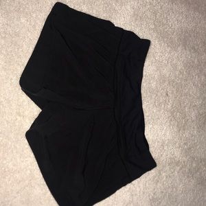 black lulu lemon shorts
